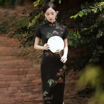 3010 Gu Shengjiao jauns melnais ilgi izšūti ziedu cheongsam māte kleita banketa uzlabota cheongsam shanghai 3XL 4XL